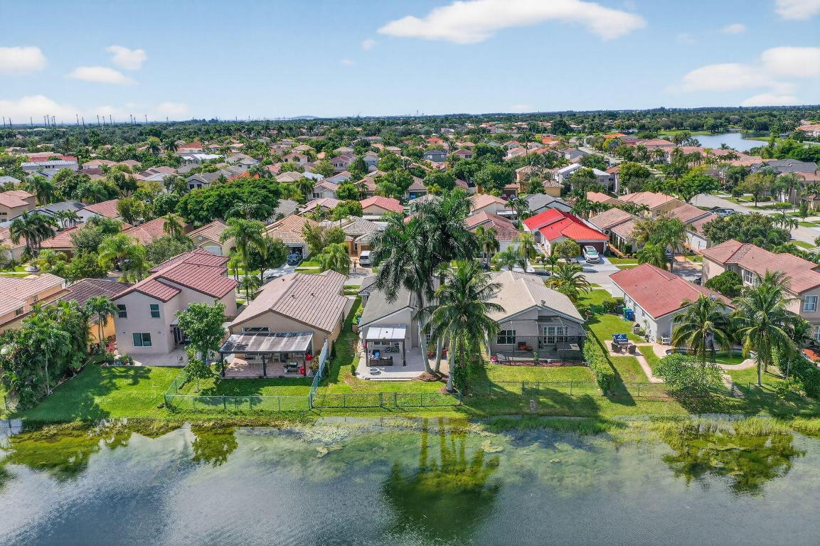 SILVER LAKES PHASE III REPLAT - Residential