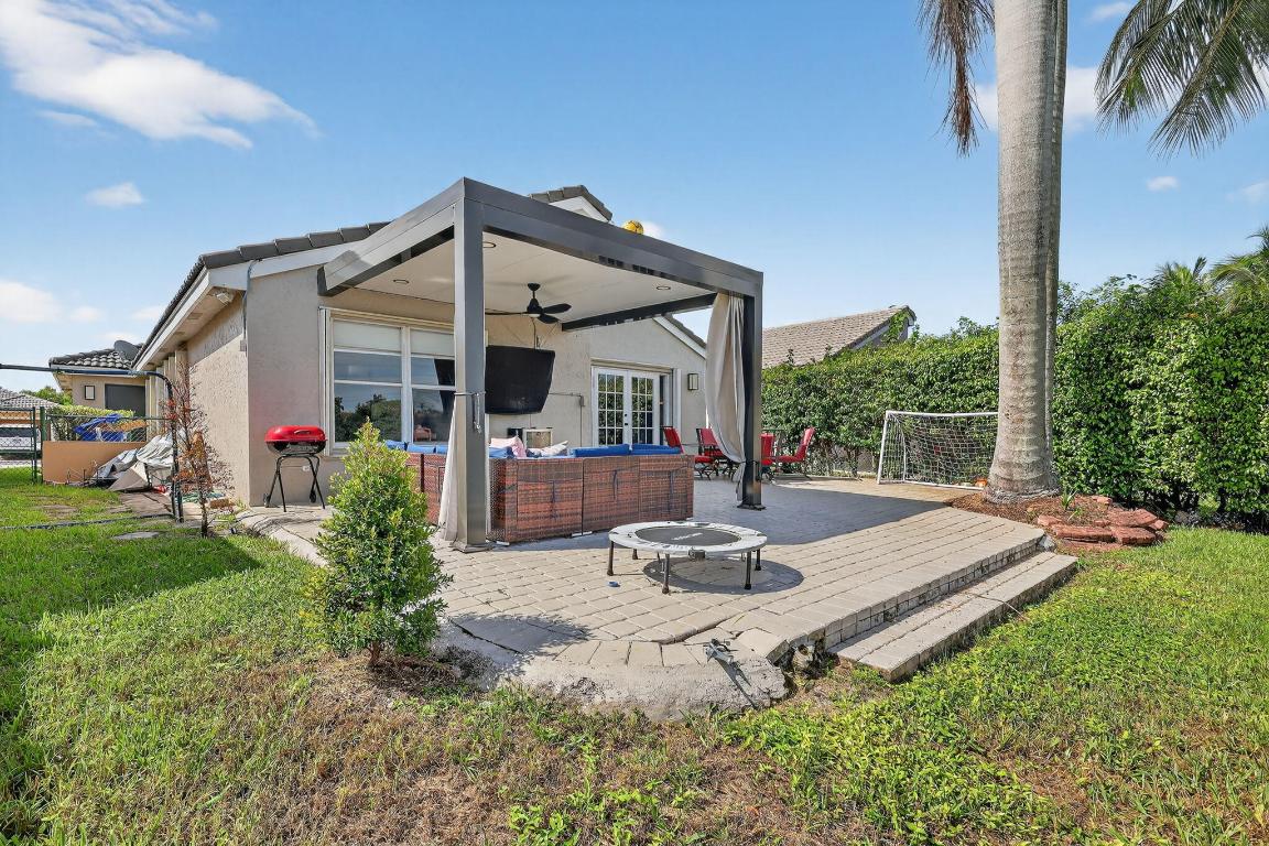 SILVER LAKES PHASE III REPLAT - Residential