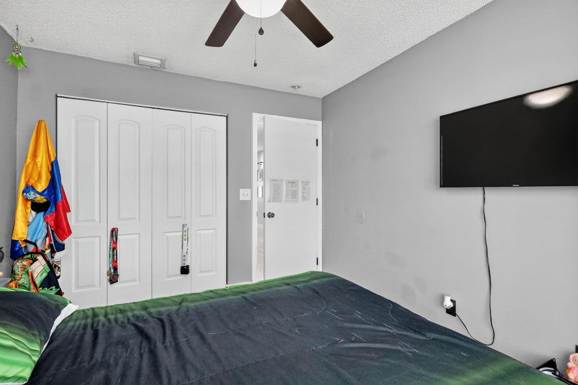 SILVER LAKES PHASE III REPLAT - Residential