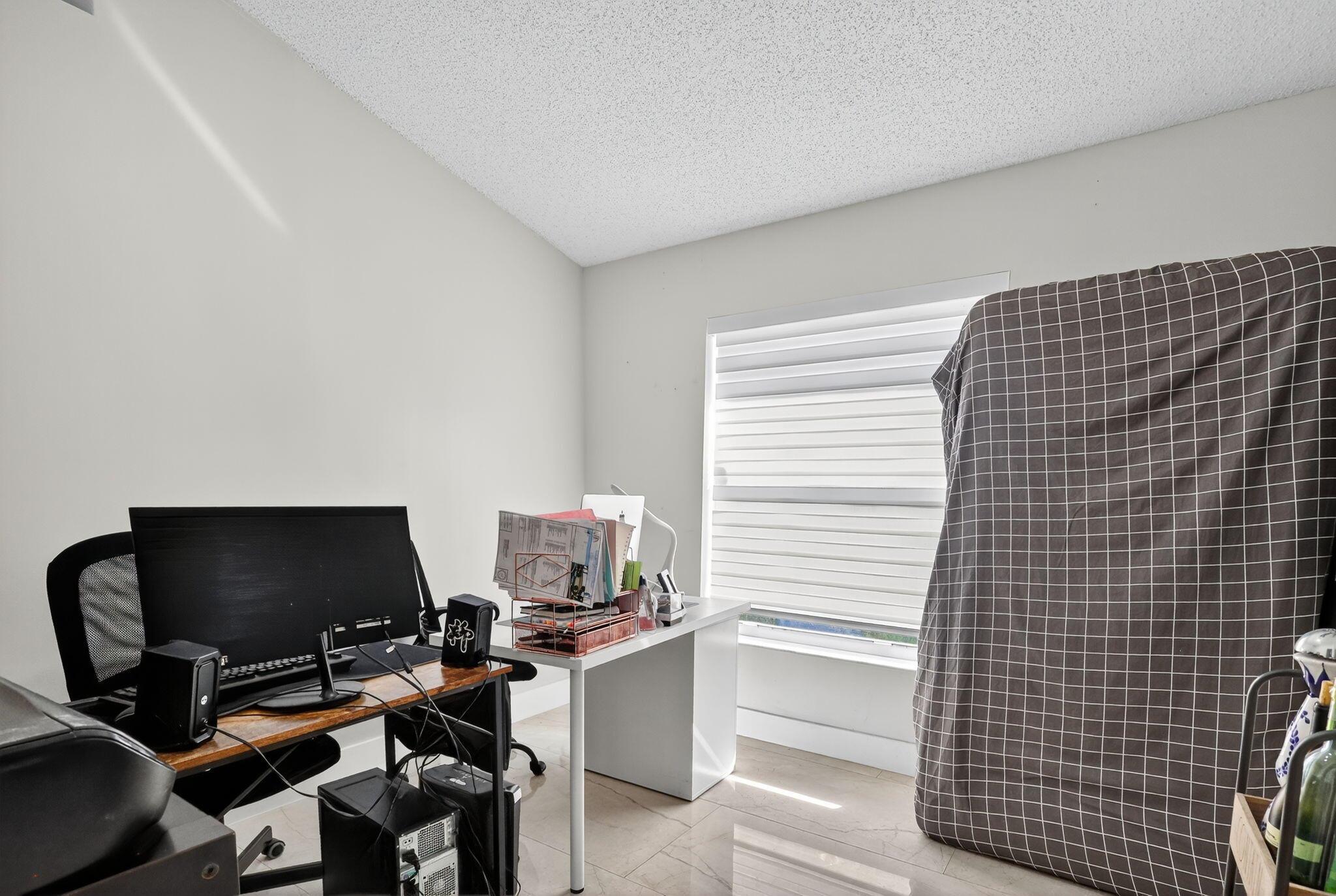 SILVER LAKES PHASE III RE - Residential