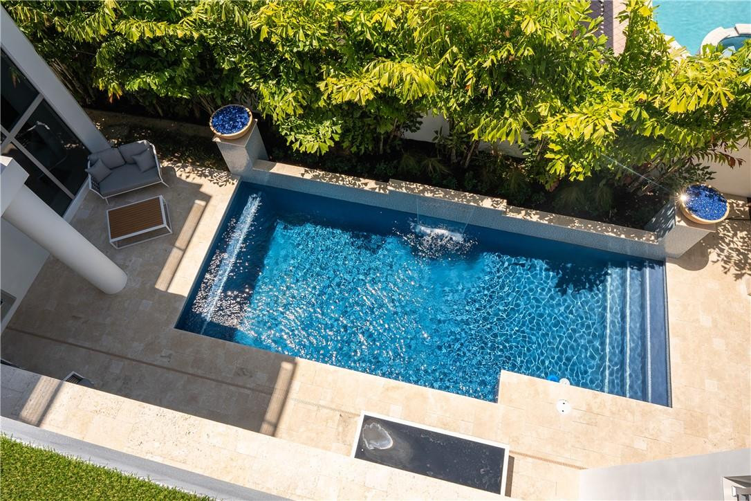 LAUDERDALE BEACH - Residential