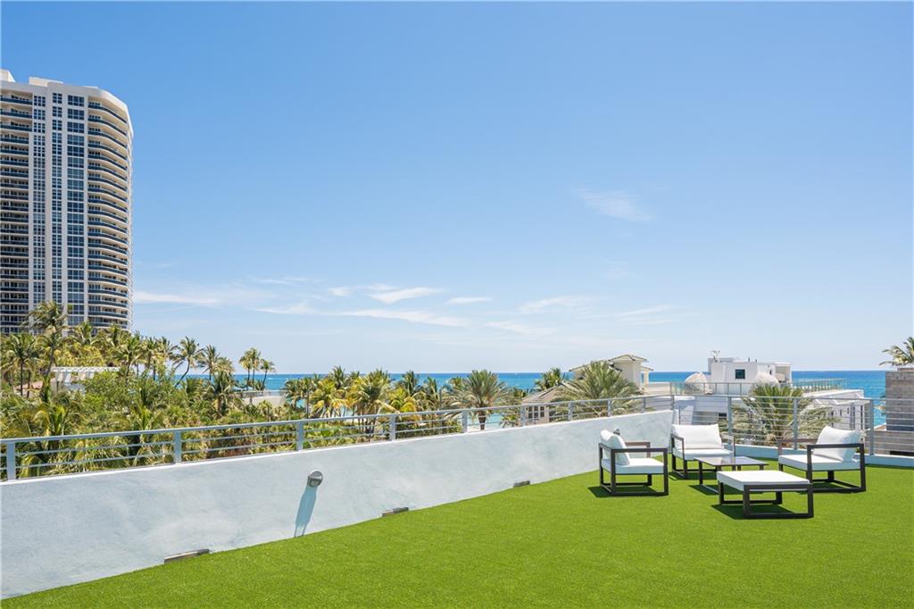 LAUDERDALE BEACH - Residential