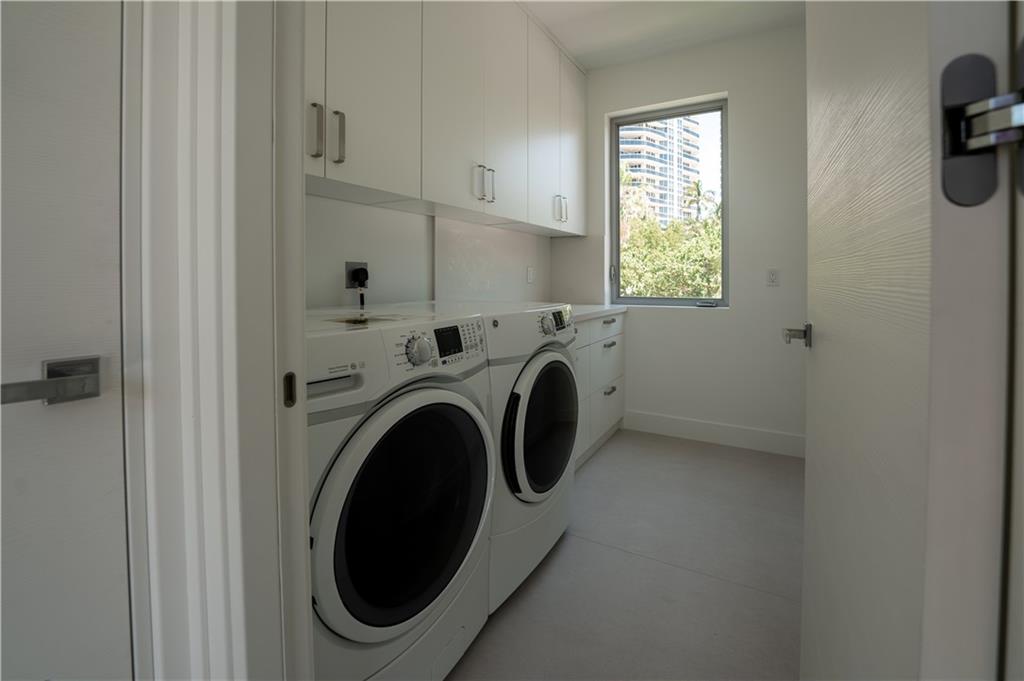 LAUDERDALE BEACH - Residential