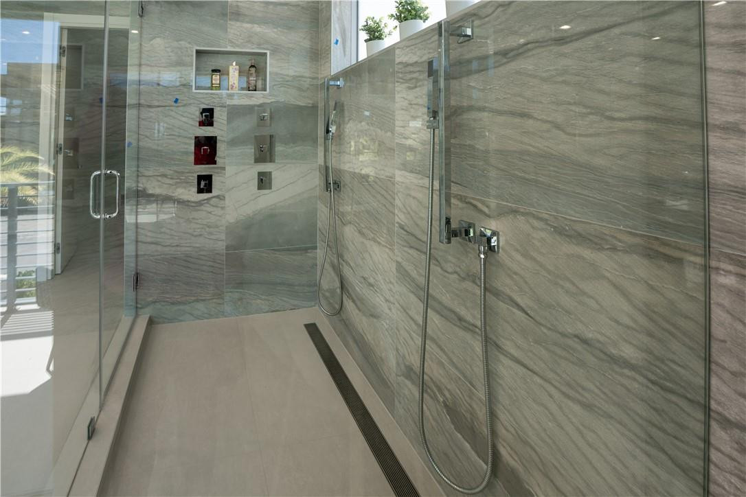 LAUDERDALE BEACH - Residential