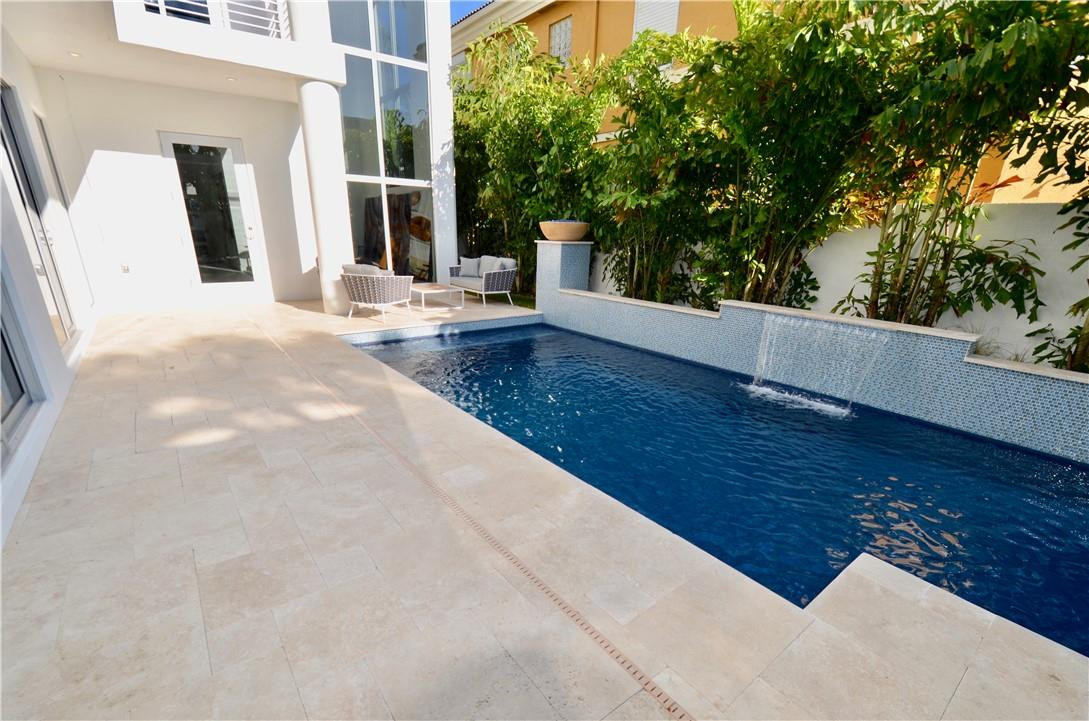 LAUDERDALE BEACH - Residential