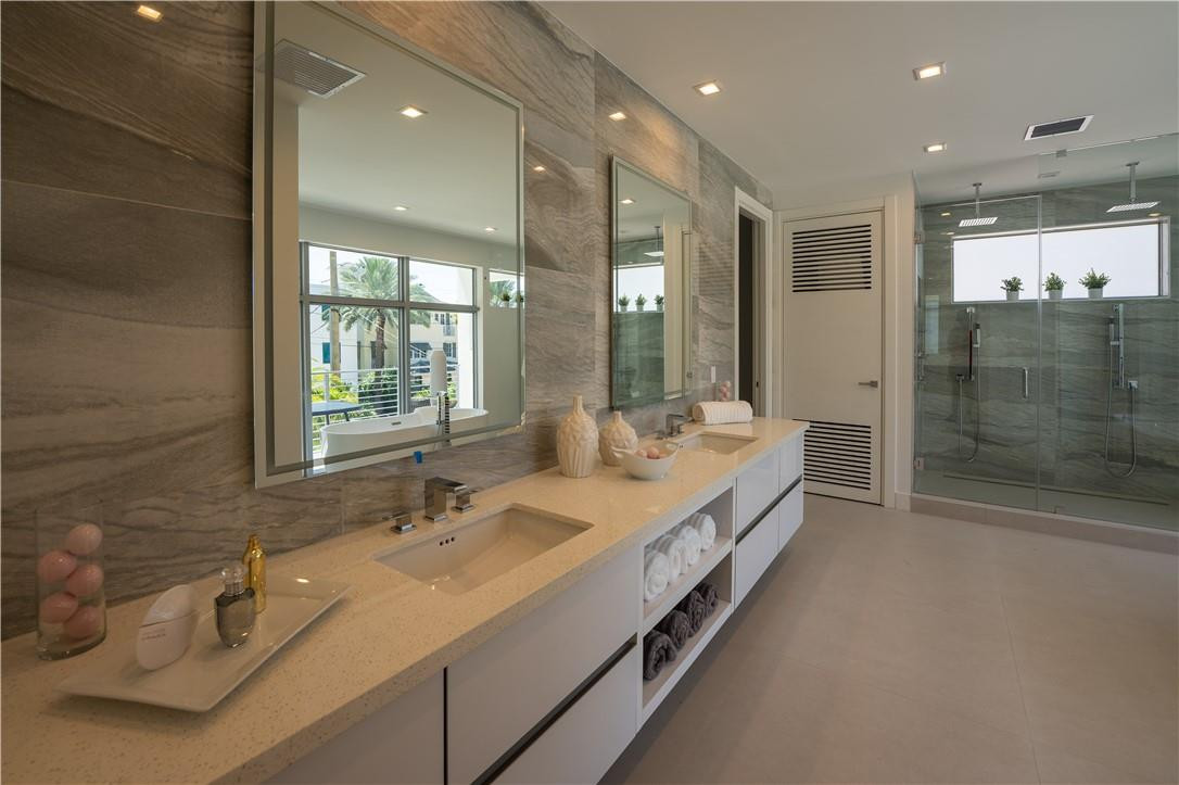 LAUDERDALE BEACH - Residential