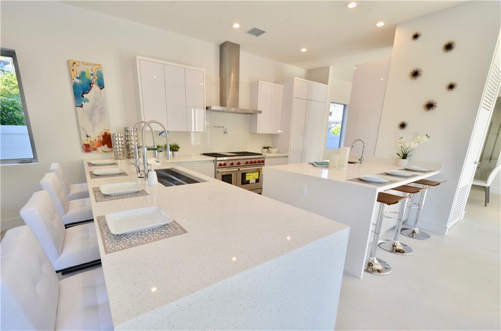 LAUDERDALE BEACH - Residential