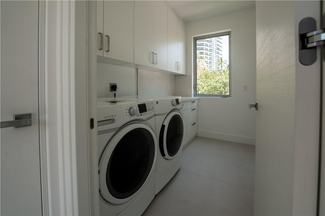 LAUDERDALE BEACH - Residential