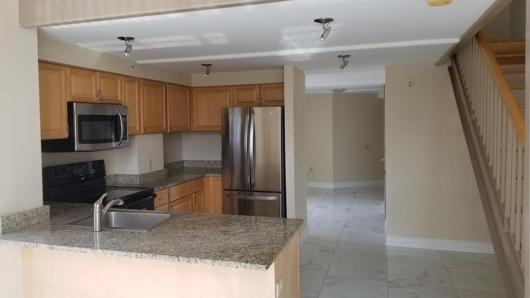 101 LOFTS CONDOMINIUM - Residential