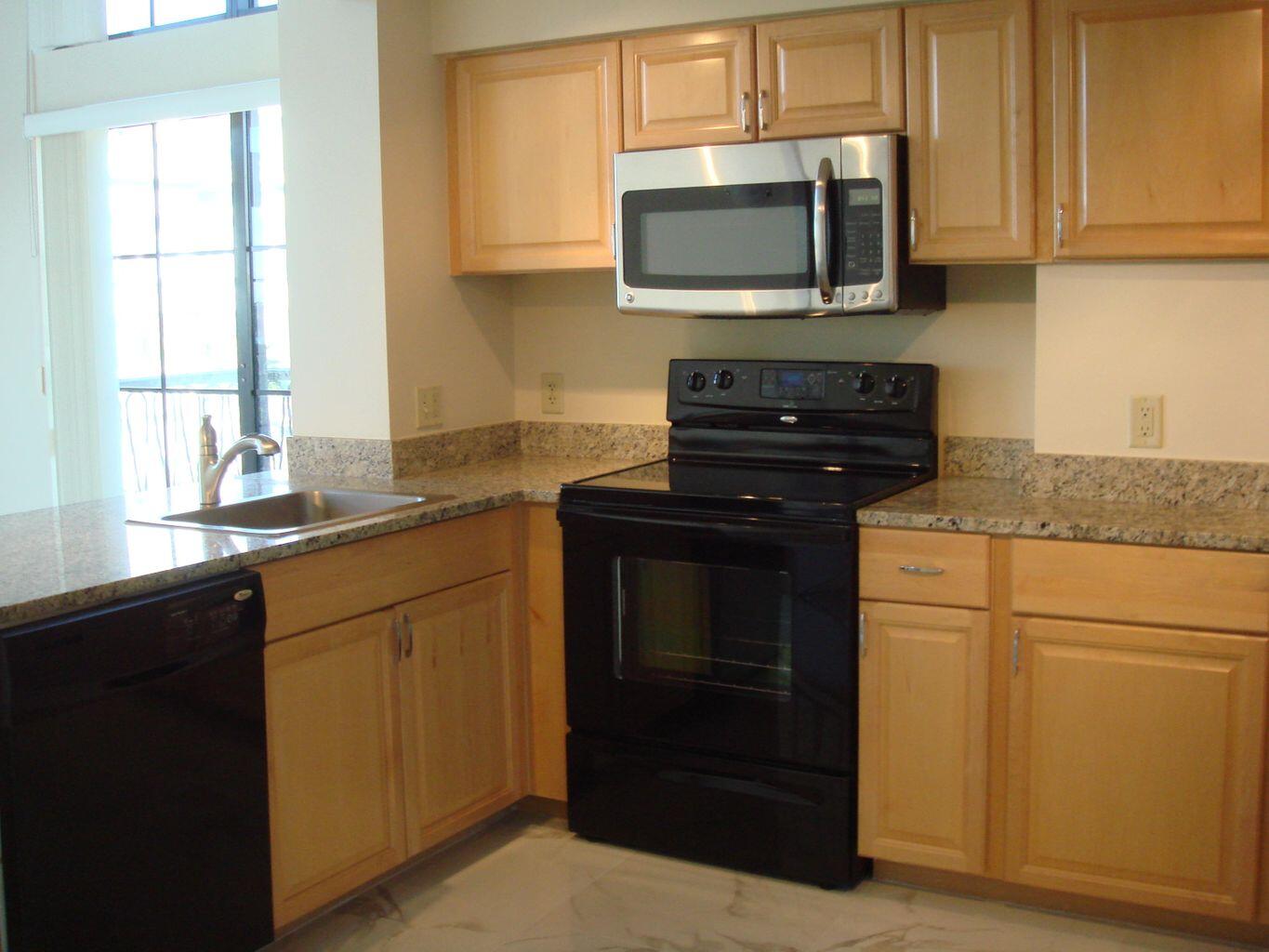 101 LOFTS CONDOMINIUM - Residential