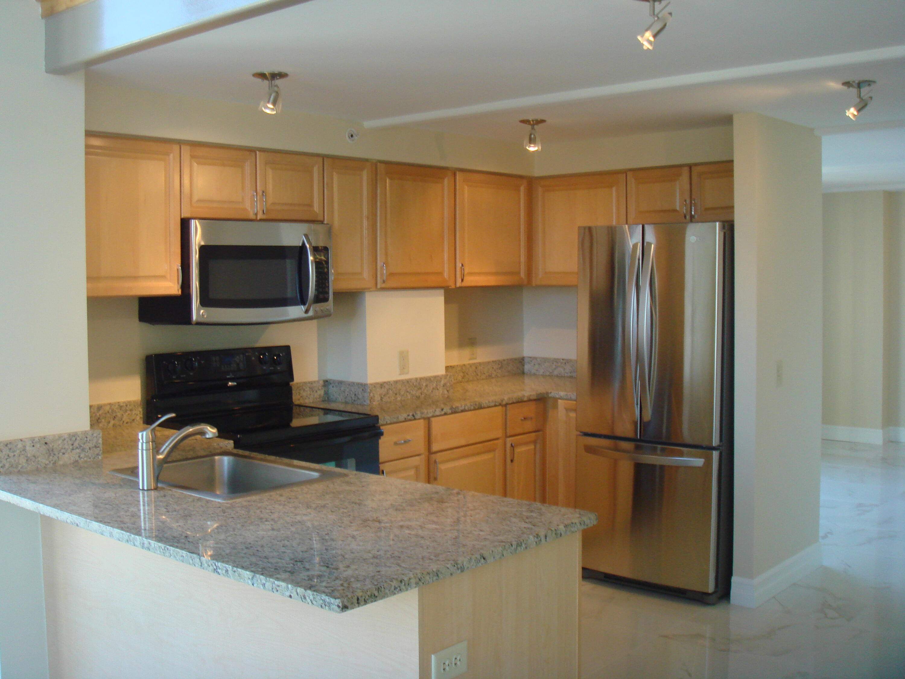 101 LOFTS CONDOMINIUM - Residential