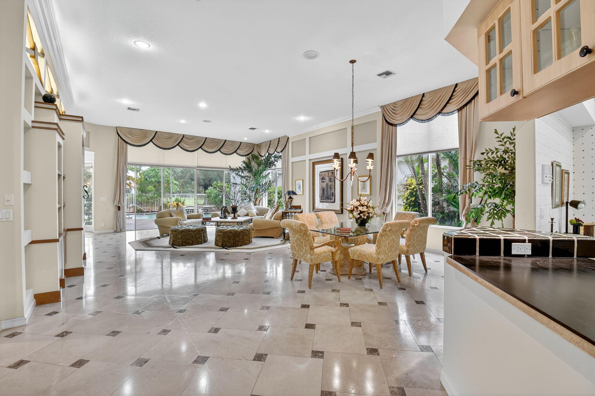 16185 Villa Vizcaya Place