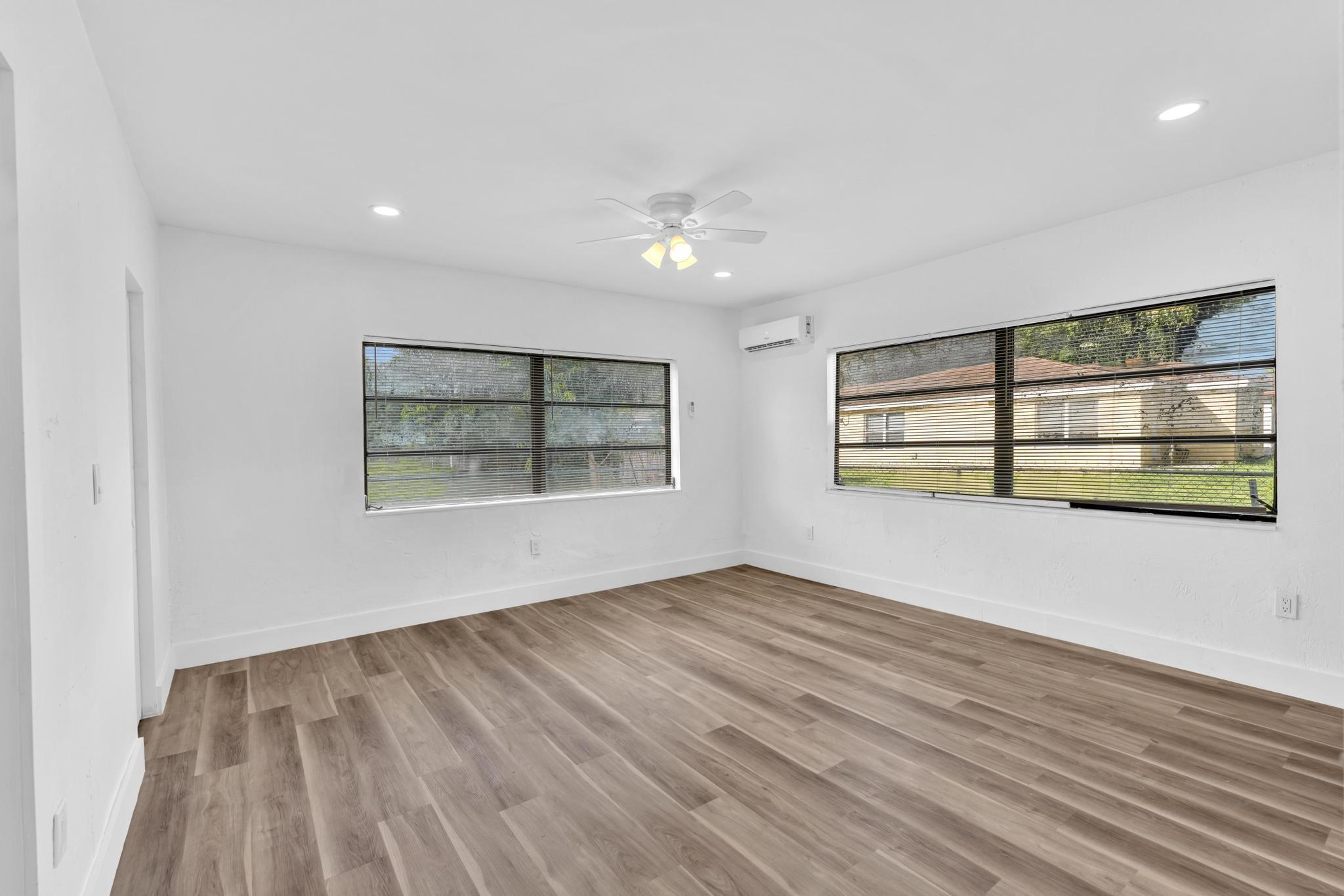 Washington Park Hallandal - Residential