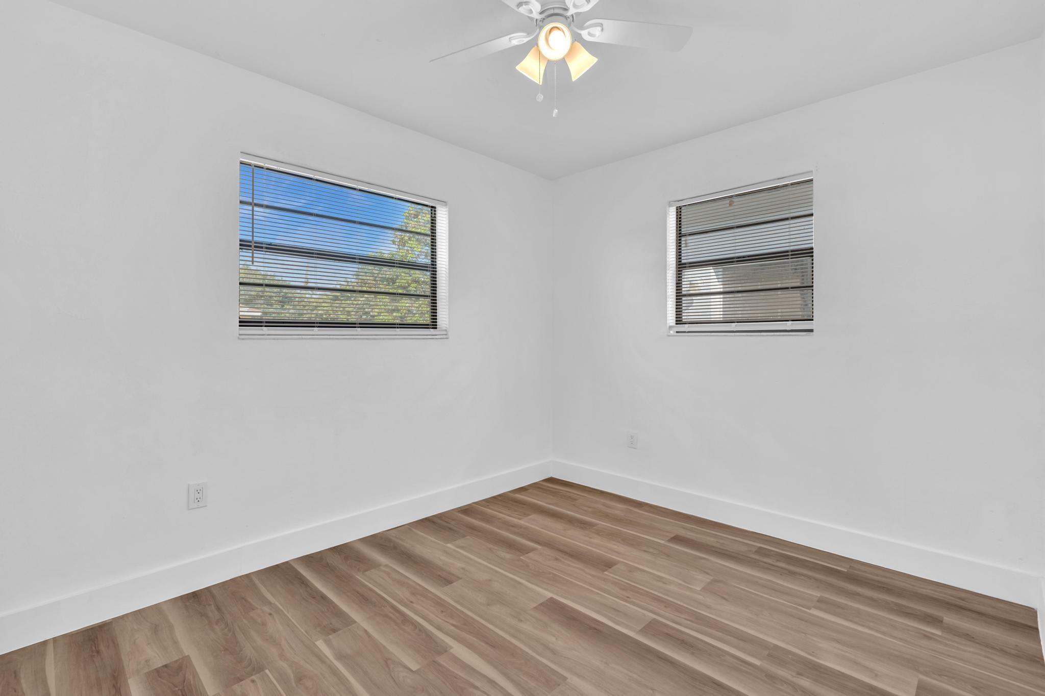 Washington Park Hallandal - Residential