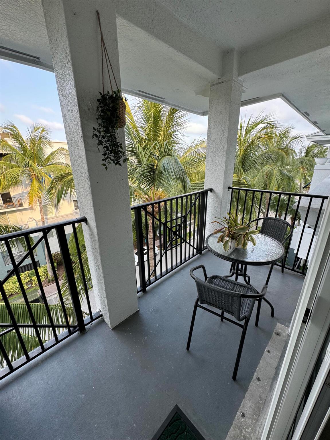 Pineapple Grove Village C - Residential Lease