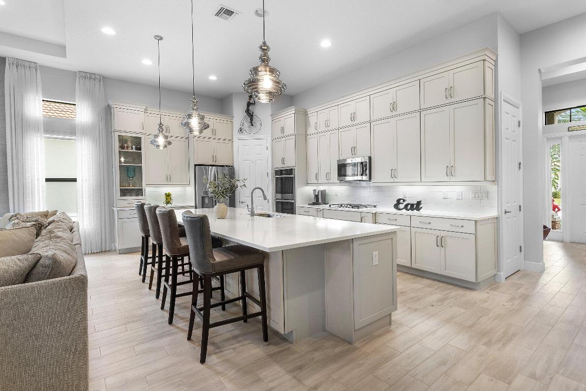 PARKLAND ROYALE - Residential