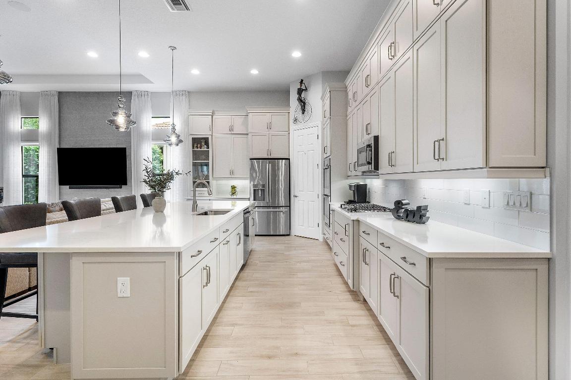 PARKLAND ROYALE - Residential