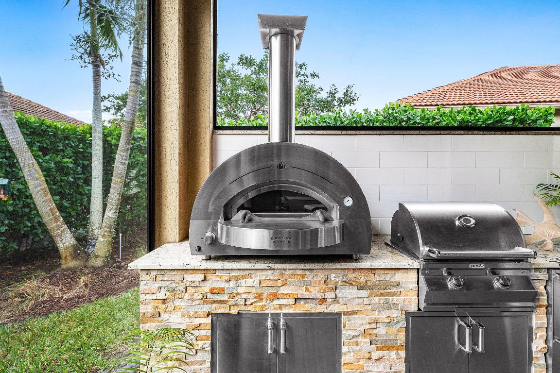 PARKLAND ROYALE - Residential