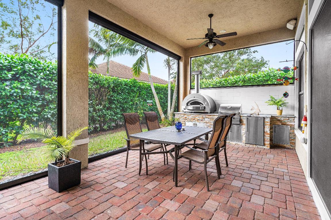 PARKLAND ROYALE - Residential