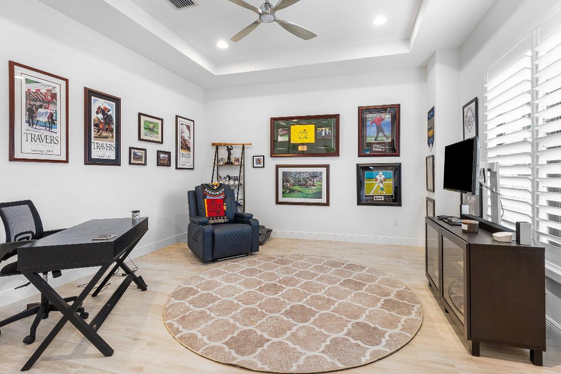 PARKLAND ROYALE - Residential