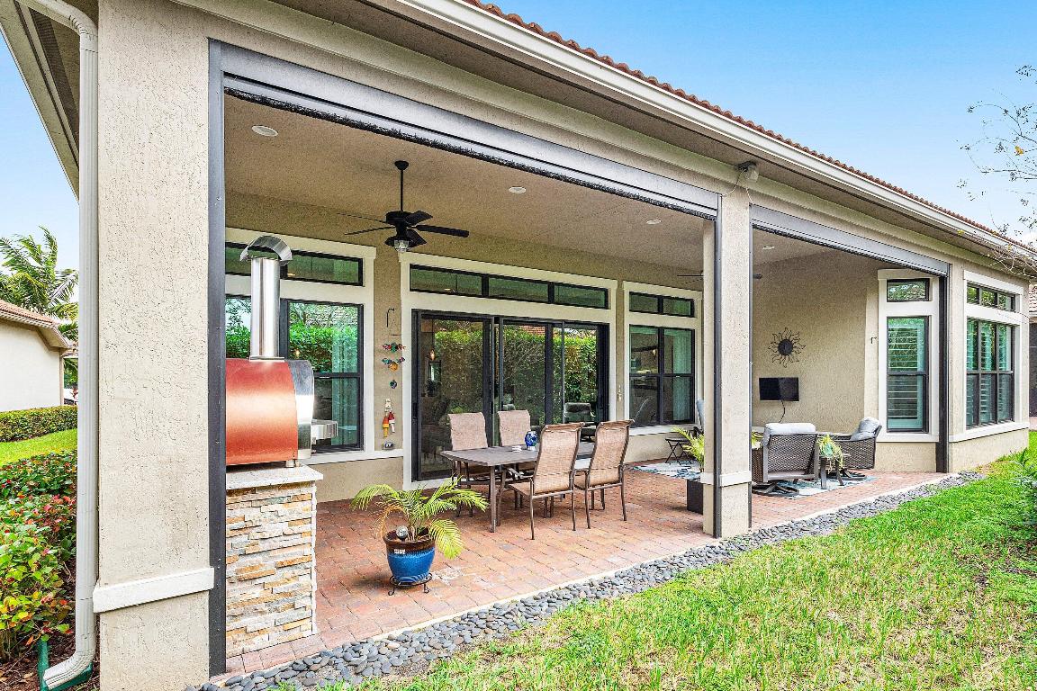 PARKLAND ROYALE - Residential