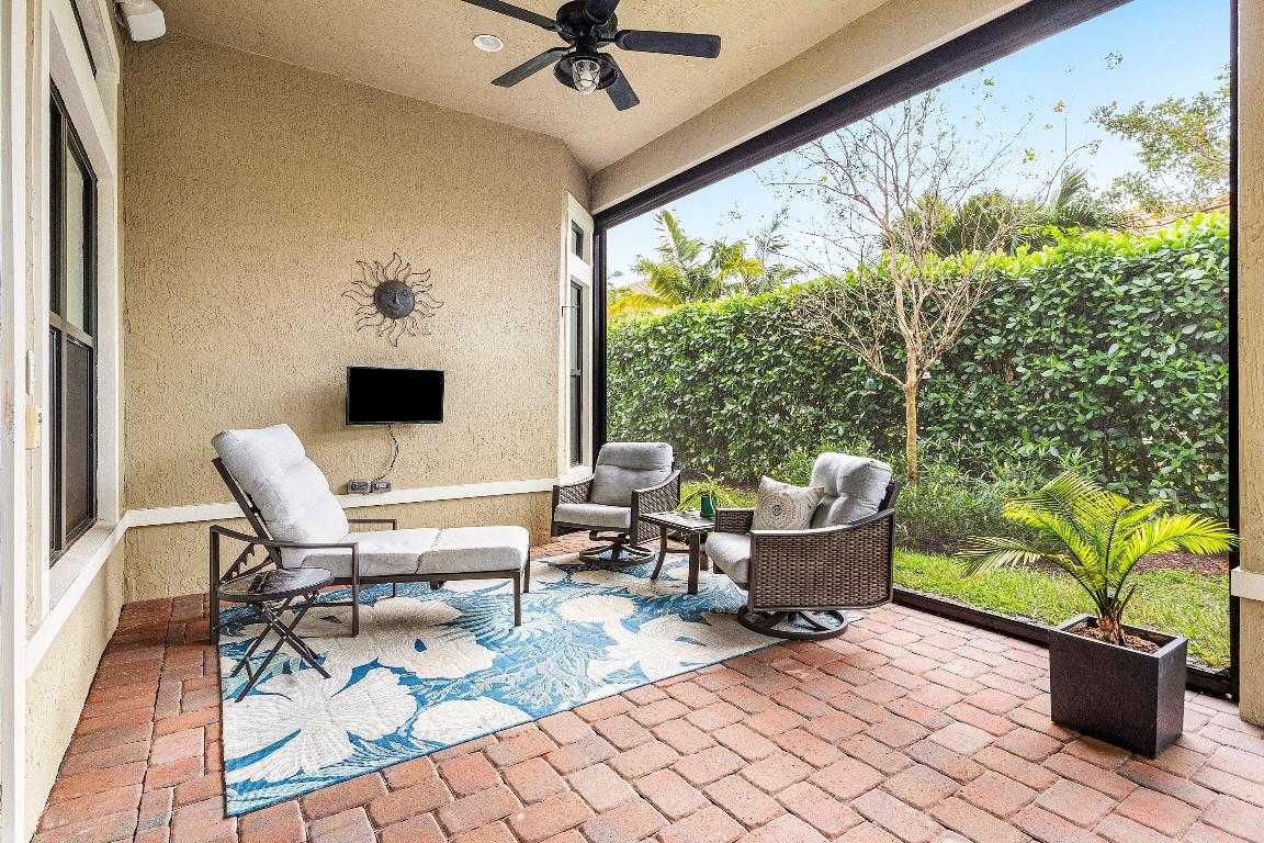 PARKLAND ROYALE - Residential