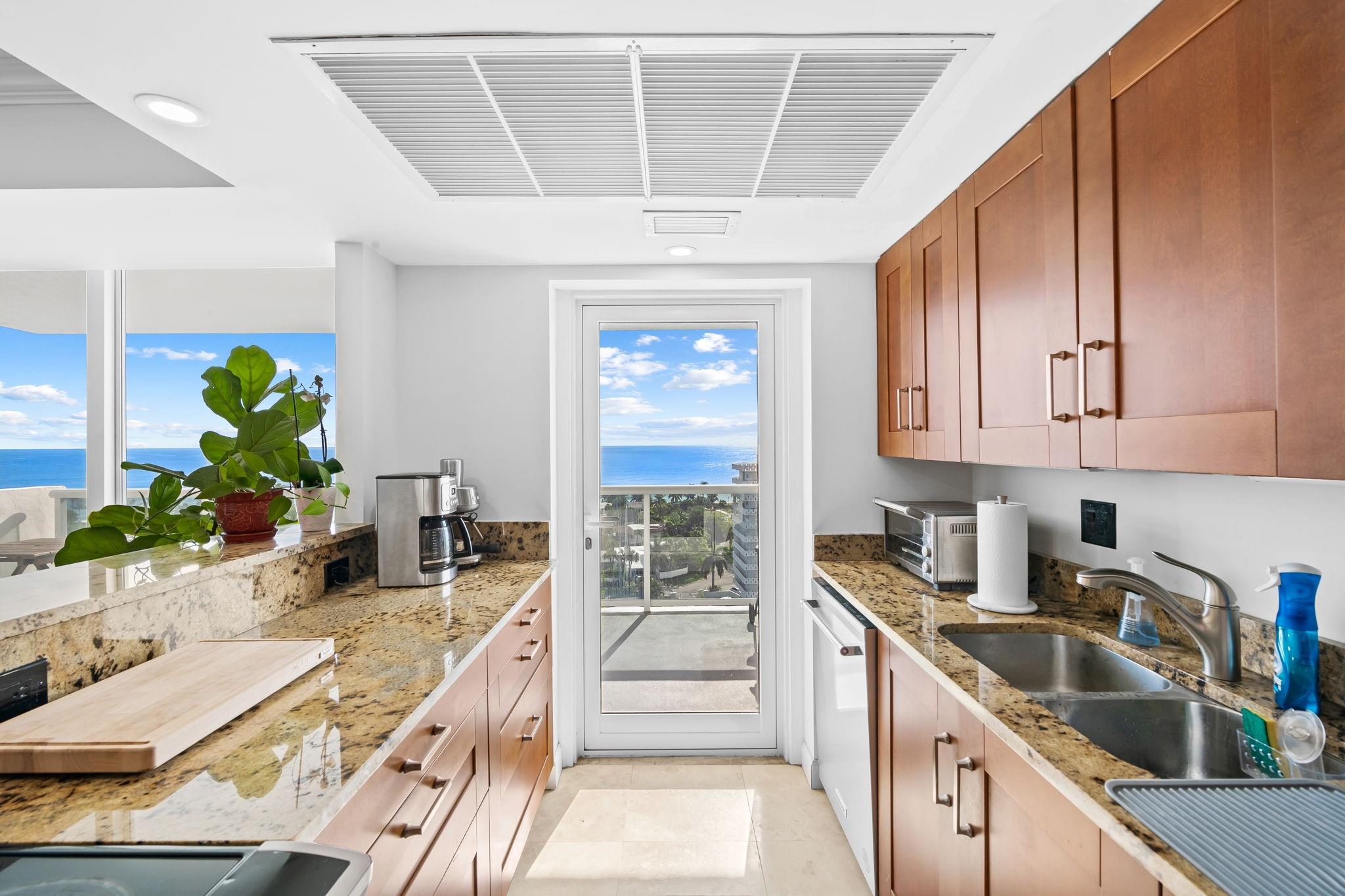 Vantage View Condo - Residential Lease