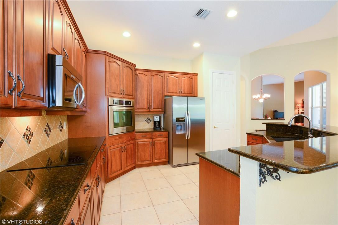 Parkland Isles 164-42 B - Residential