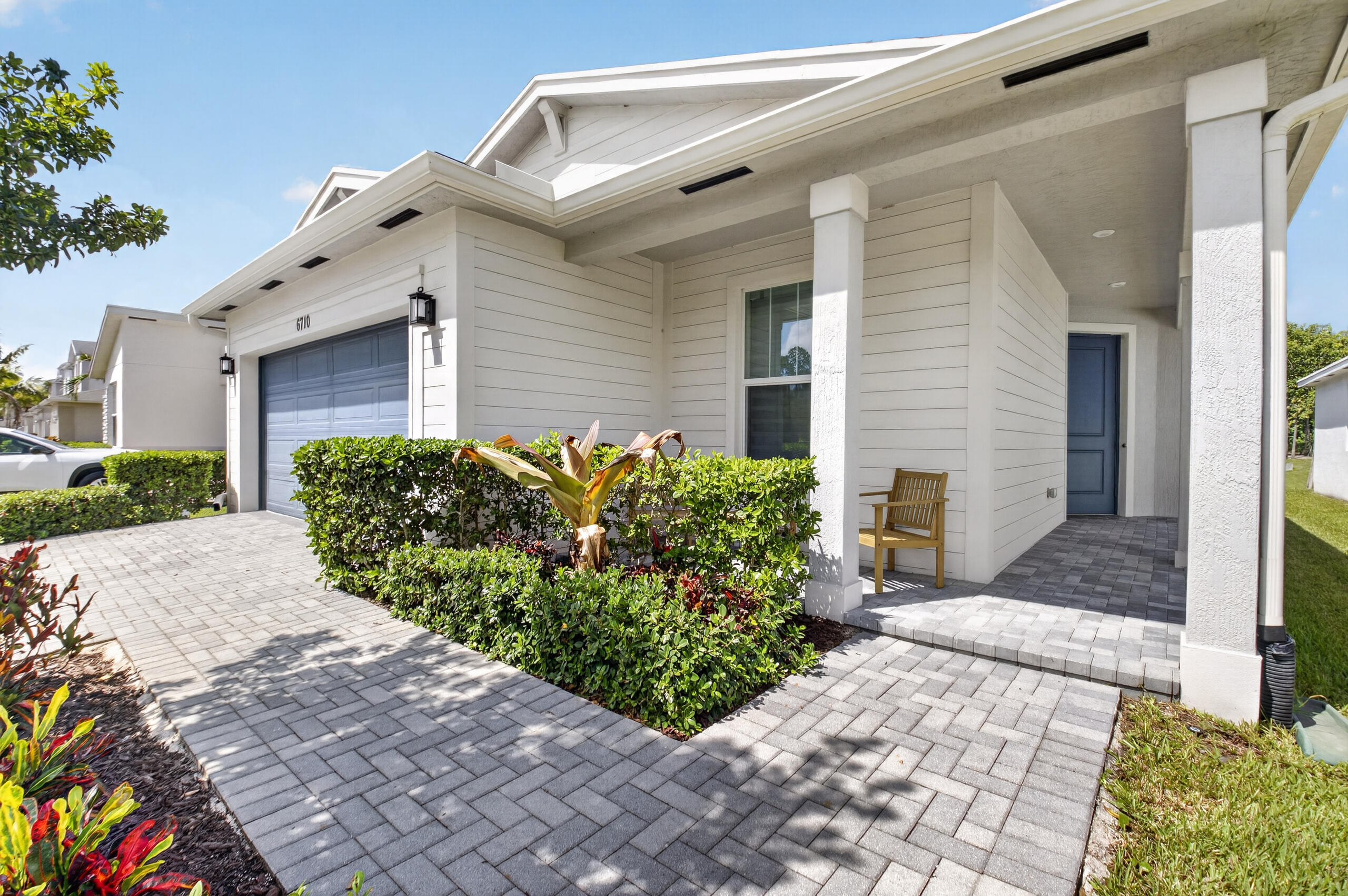 6710 POINTE OF WOODS Drive