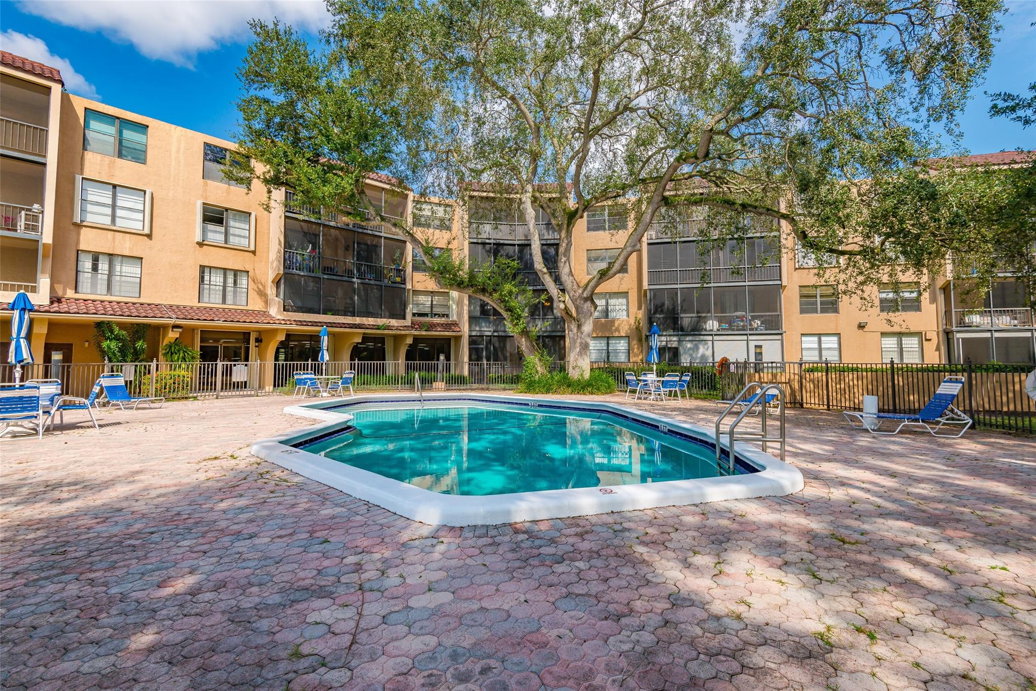 Emerald Hills CC - Residential