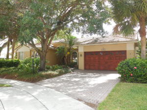 Bank Owned. Sold As-Is. Waterfront property. Lots of Community Amenities.