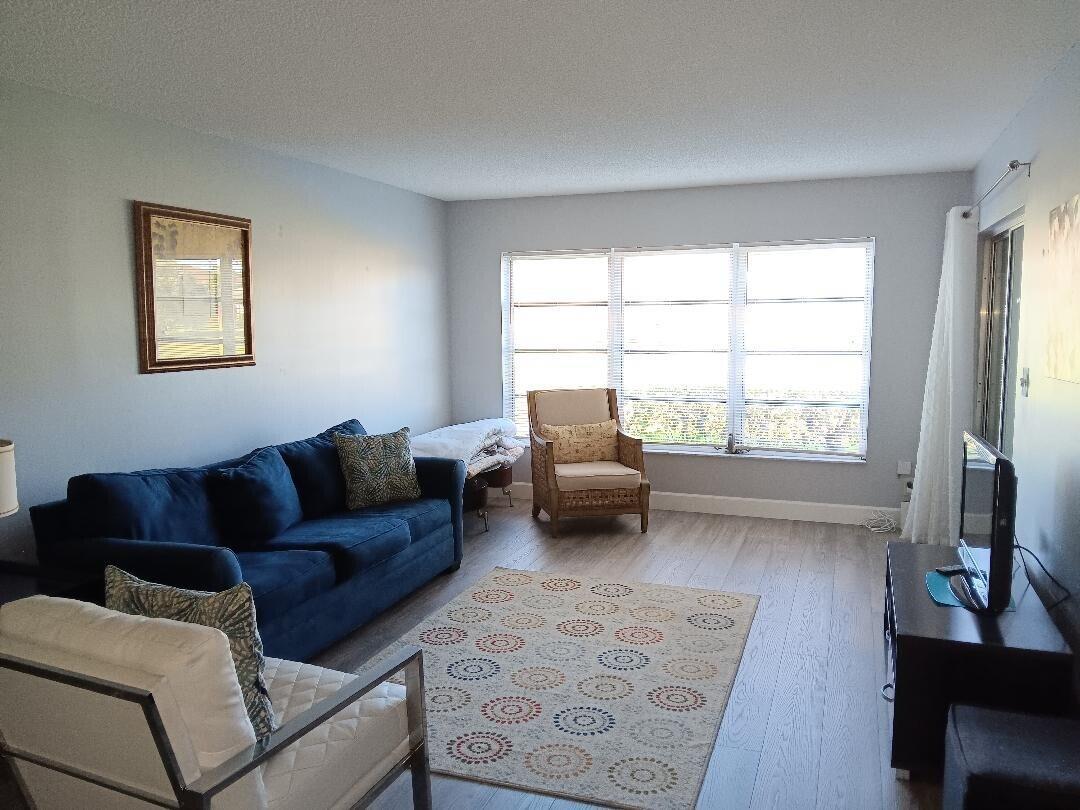 PALM GREENS AT VILLA DEL - Residential