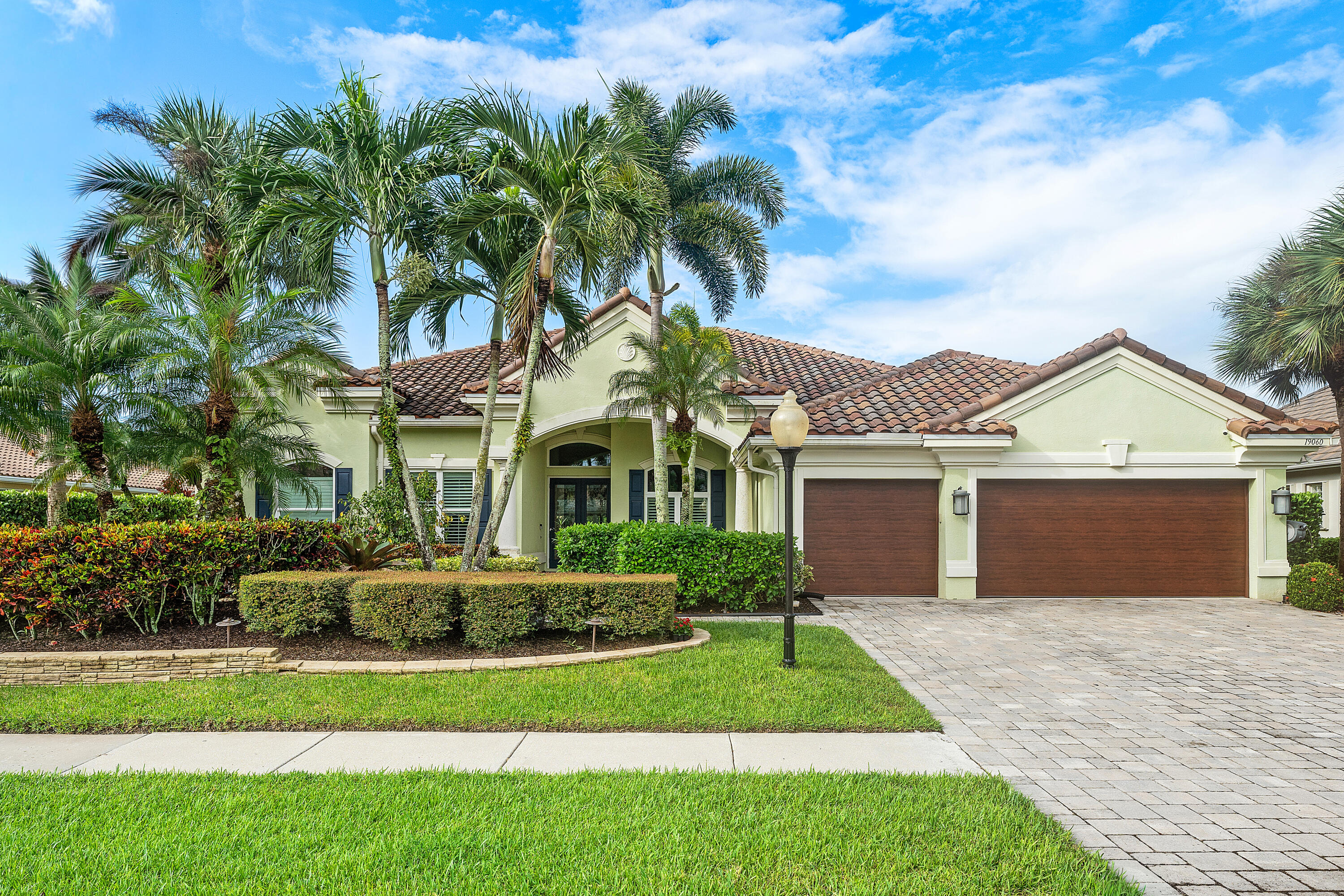JUPITER RIVER ESTATES - Residential