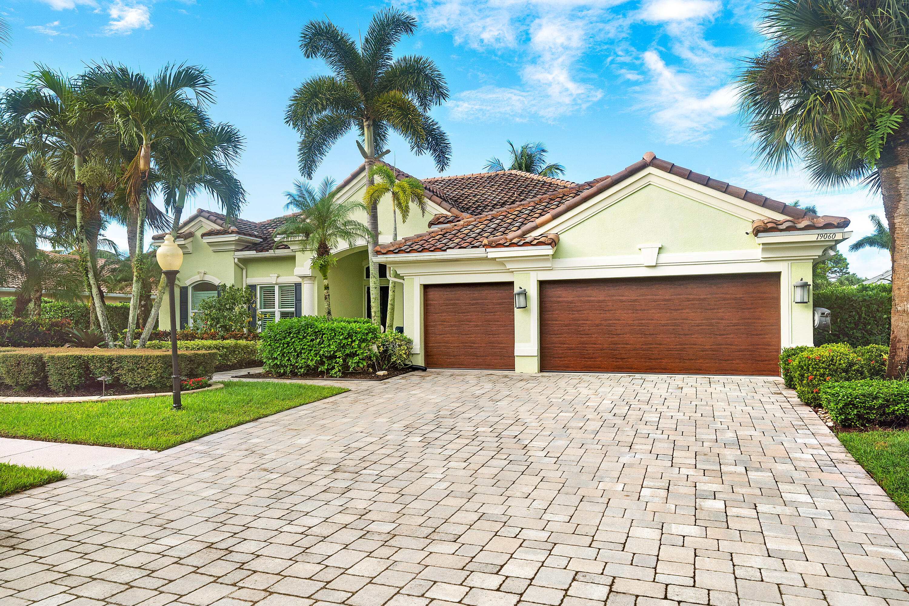 JUPITER RIVER ESTATES - Residential