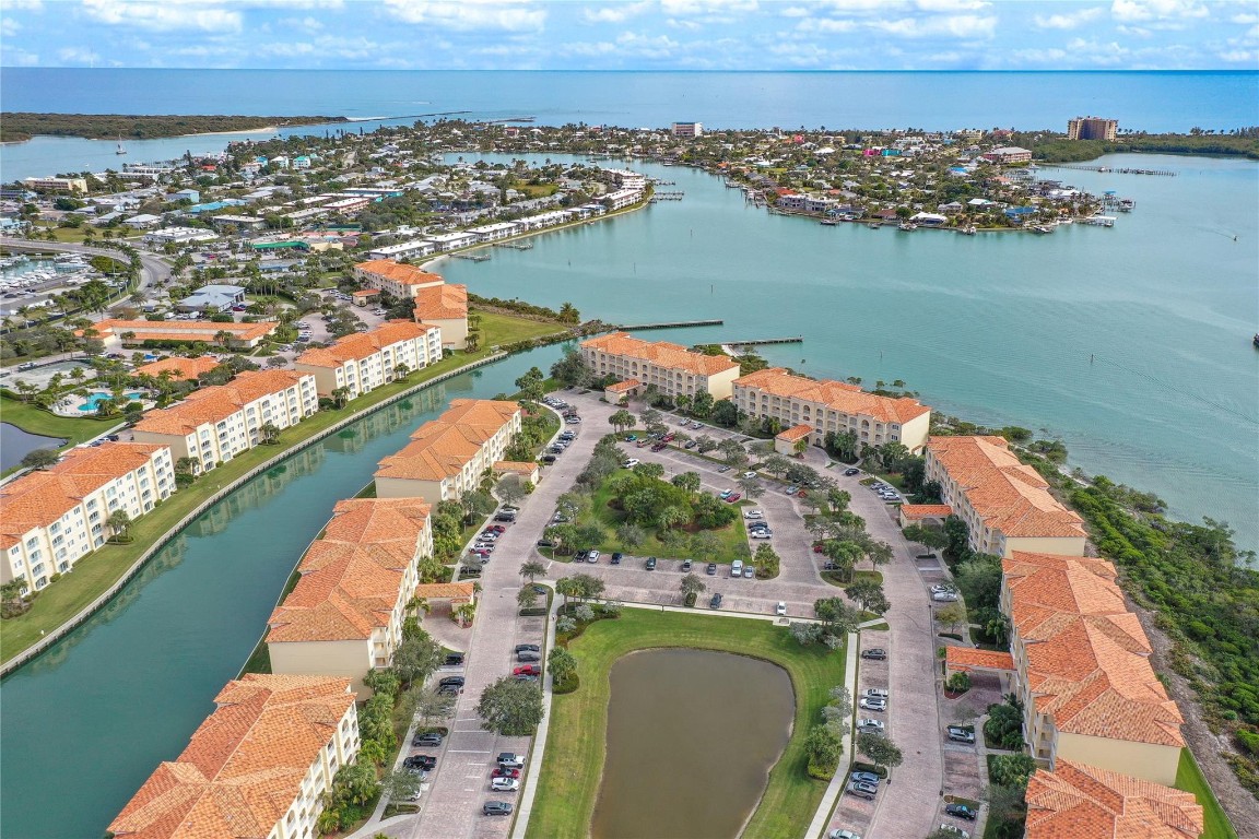 Harbour Isle West - Residential