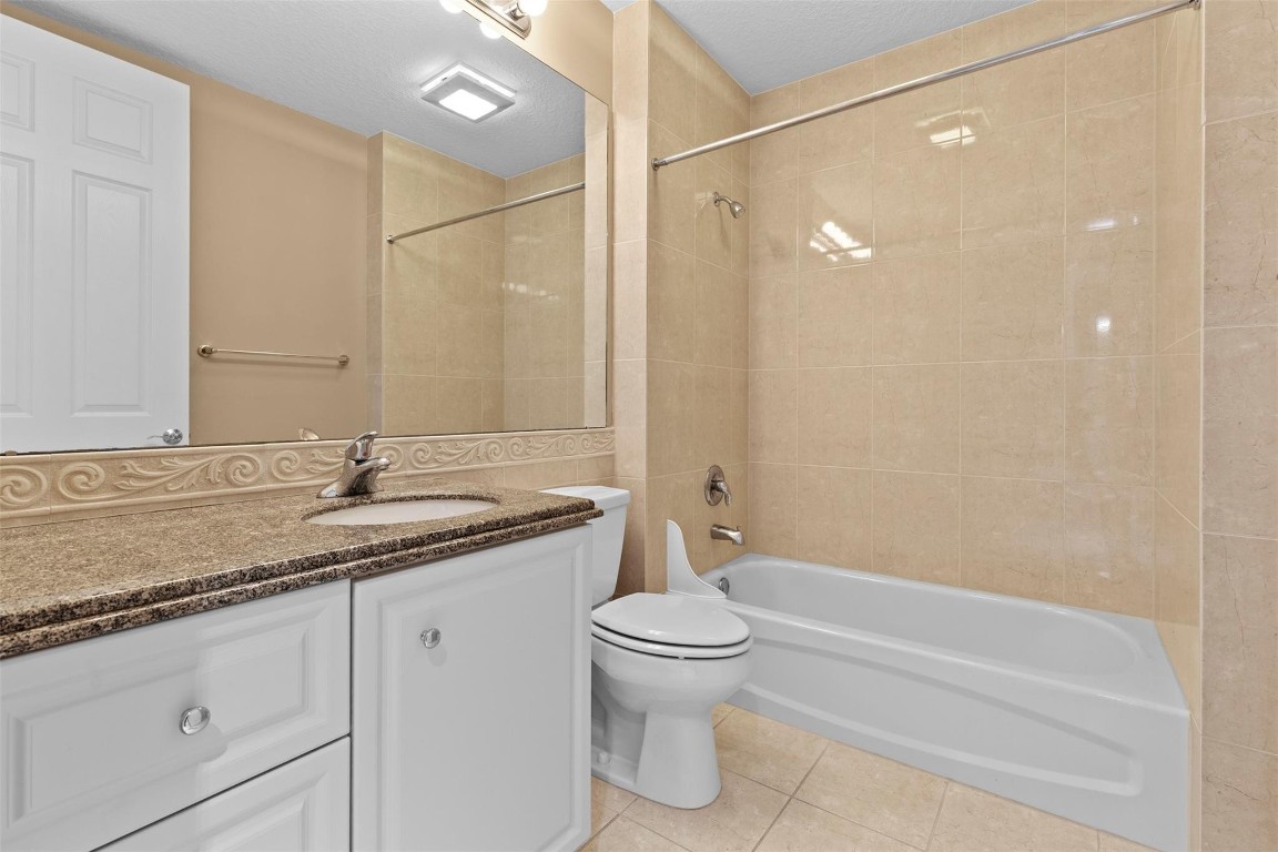 Harbour Isle West - Residential