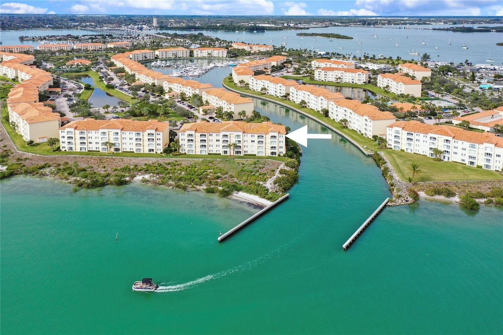 Photo of 20 Harbour Isle Drive #Ph02, Hutchinson Island, FL 34949 (MLS # F10543847)