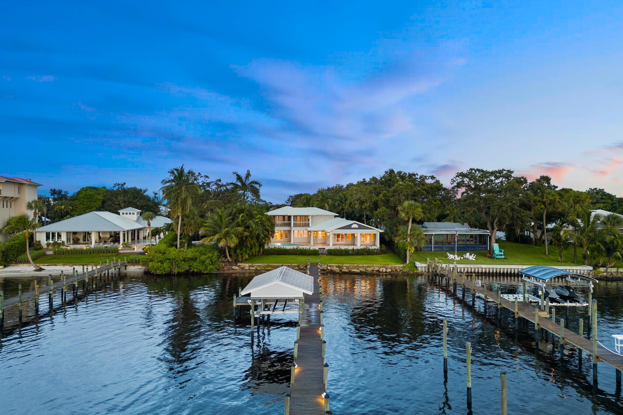700 SW St Lucie Crescent