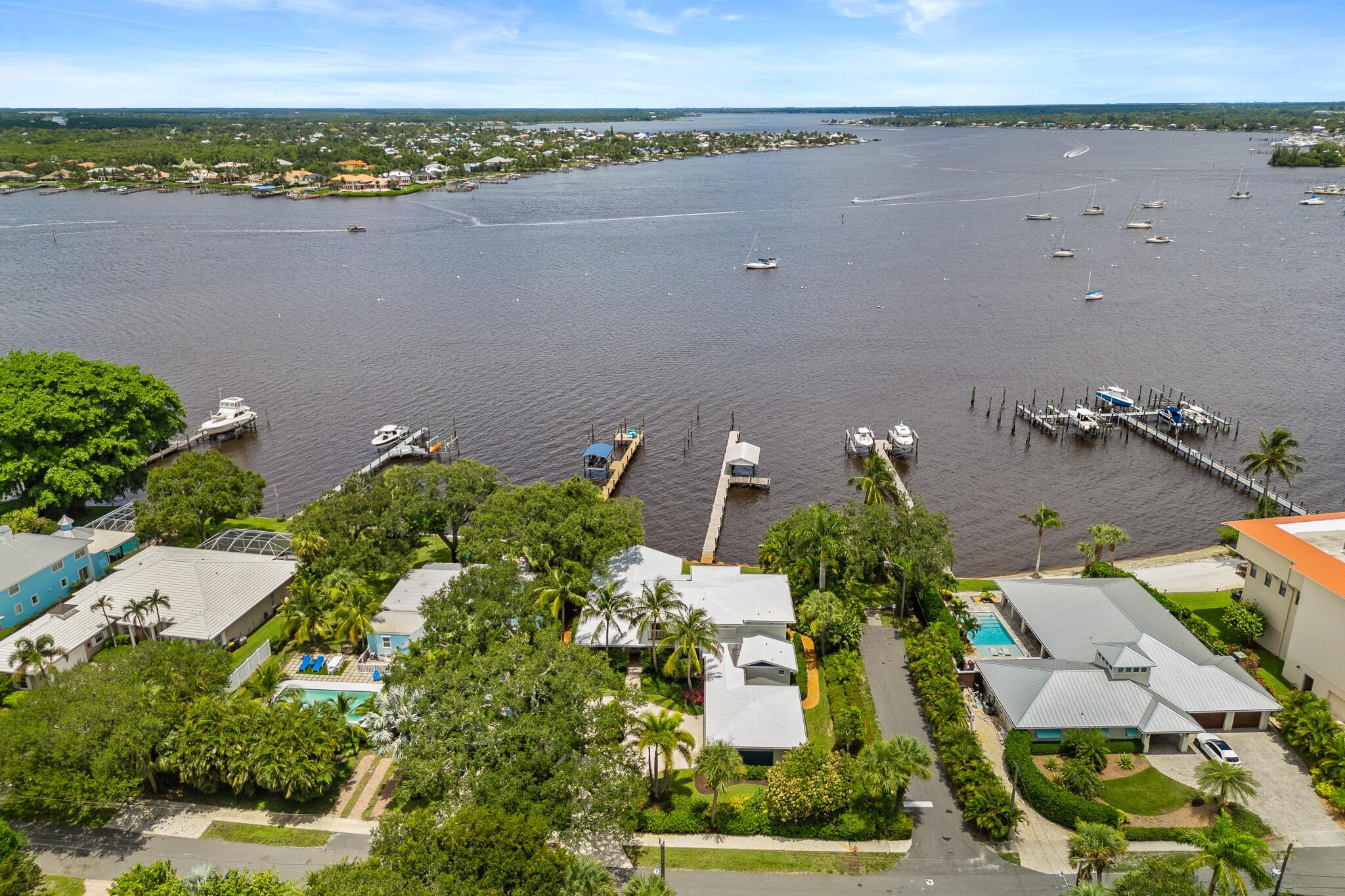 700 SW St Lucie Crescent