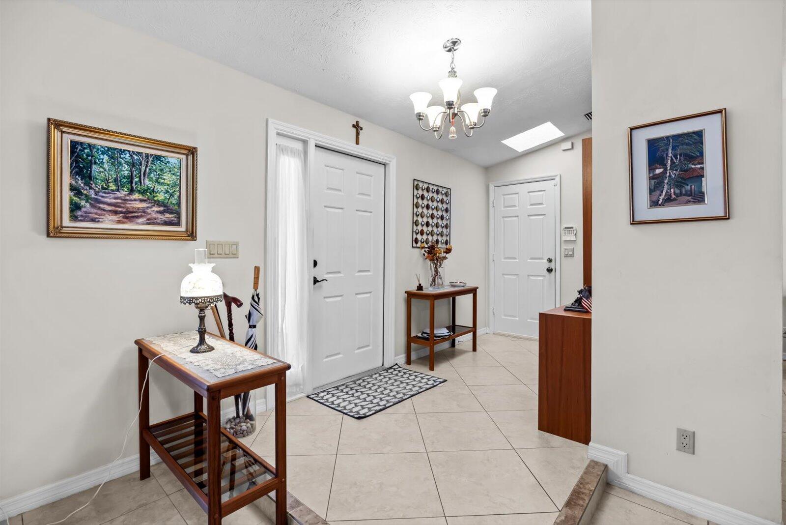 Pinecrest Lakes - Residential