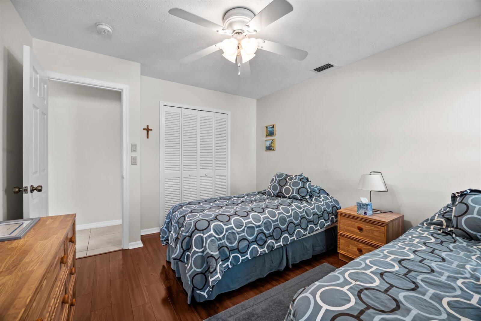 Pinecrest Lakes - Residential