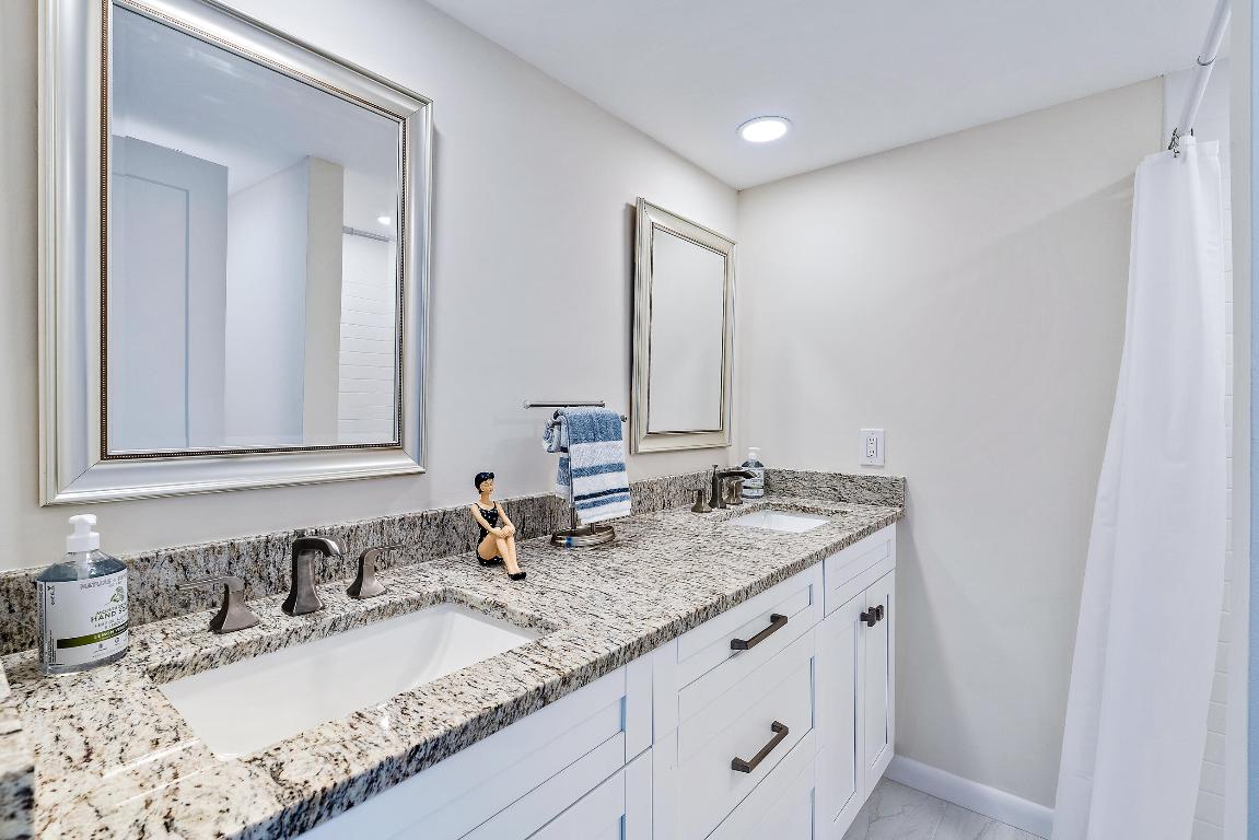 LAKES AT THE BLUFFS - Residential Lease