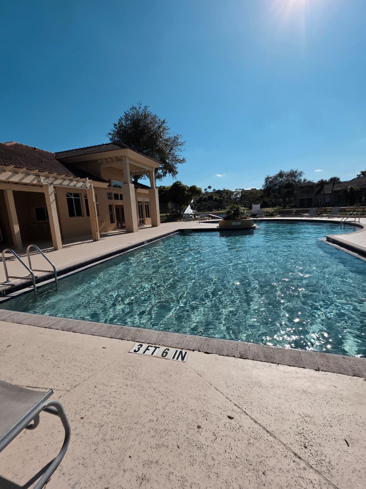 PALM LAKE CONDO - Residential Lease