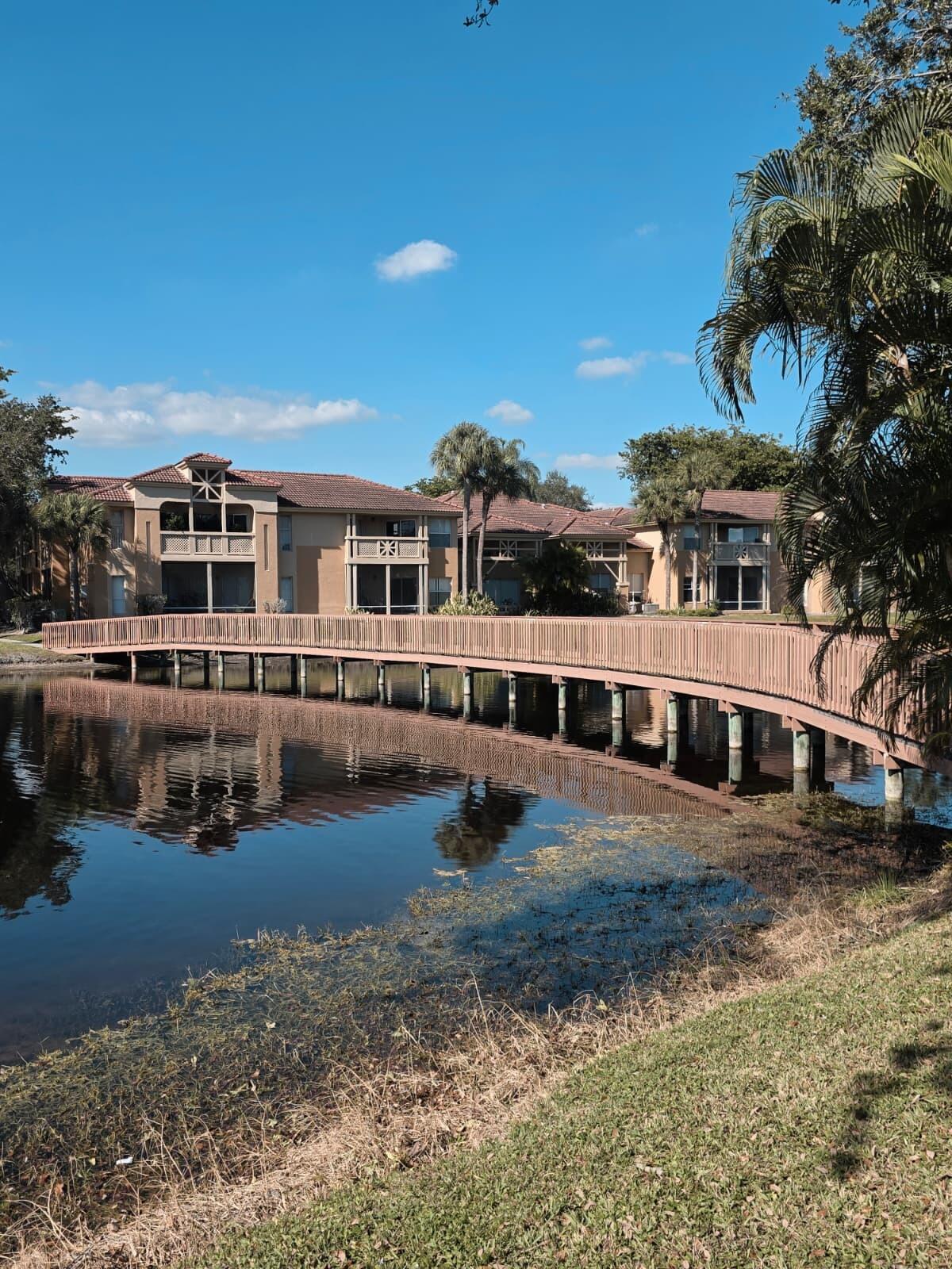 PALM LAKE CONDO - Residential Lease