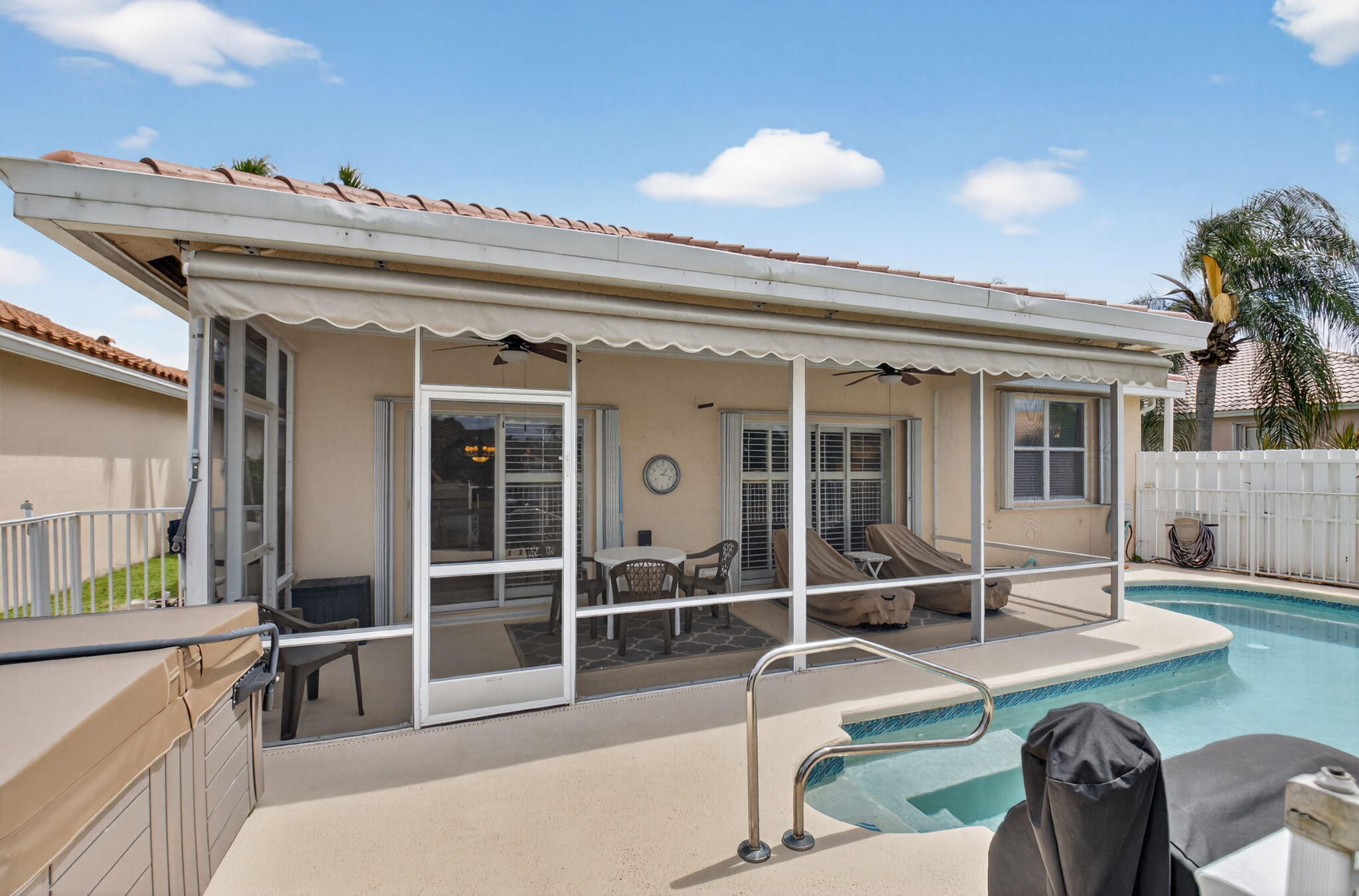 MADISON LAKES - Residential