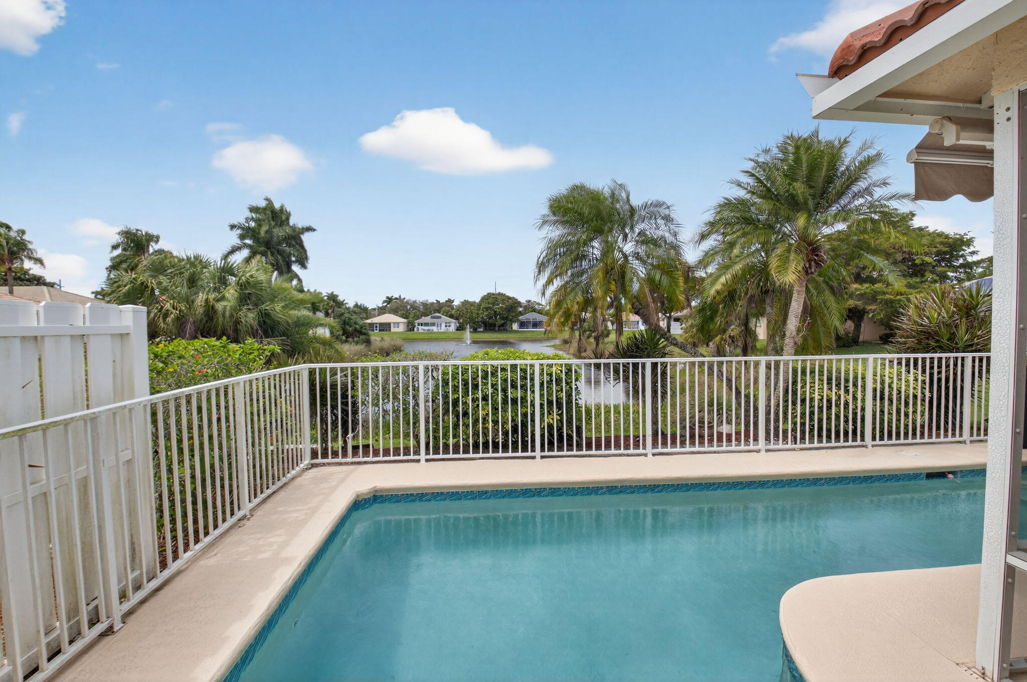 MADISON LAKES - Residential