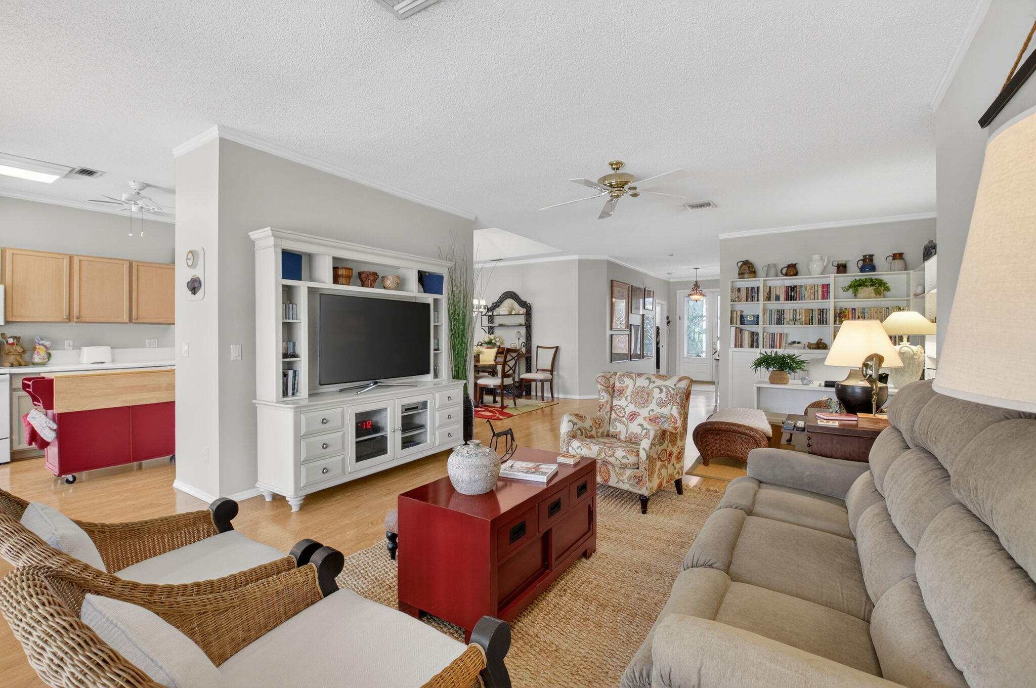 MADISON LAKES - Residential