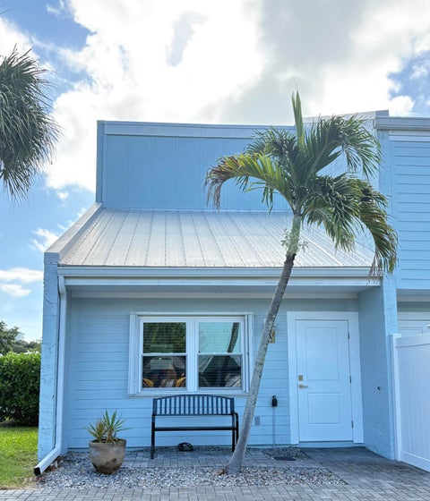 Photo of 804 Shorewinds Drive, Fort Pierce, FL 34949 (MLS # B26072492)