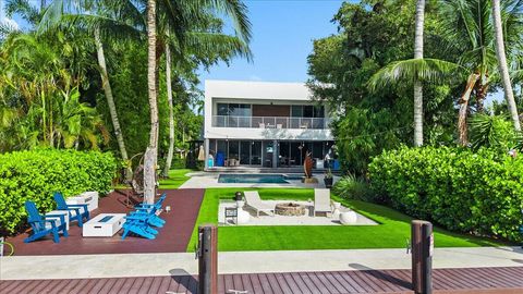Photo of 1304 SW 9th Street, Fort Lauderdale, FL 33312 (MLS # B26051871)
