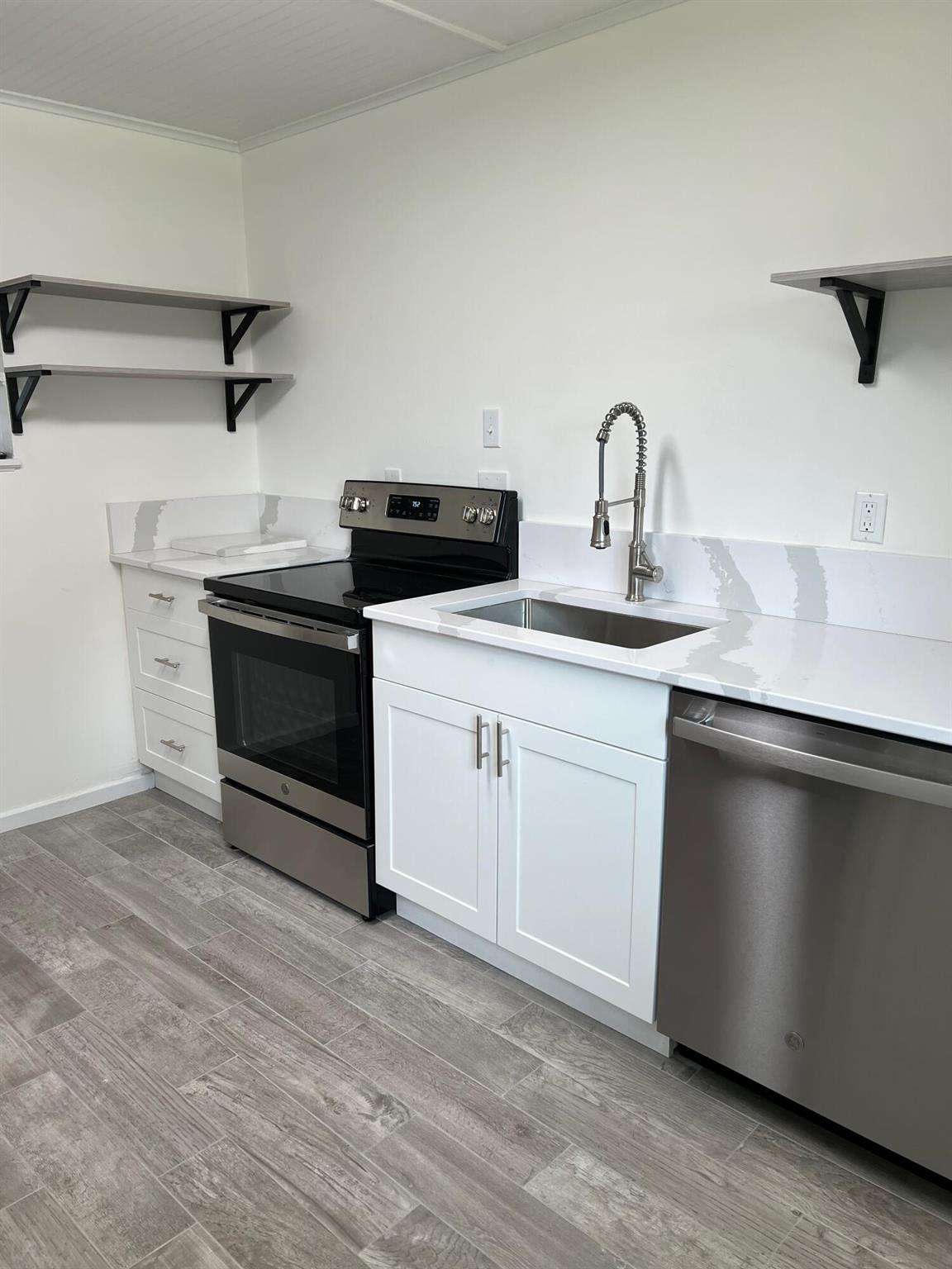 MANTYHARJU LANTANA - Residential Lease